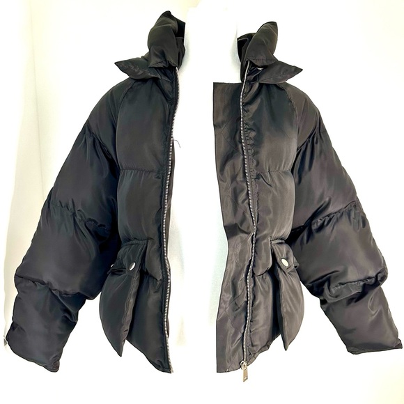 Toast Society Pluto Puffer Jacket In Black - Picture 8 of 16